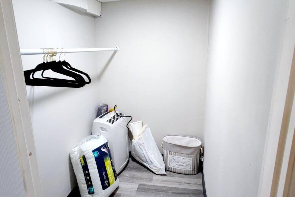 Spacious Suite Close To Downtown Indy/ King Bed Indianápolis Exterior foto