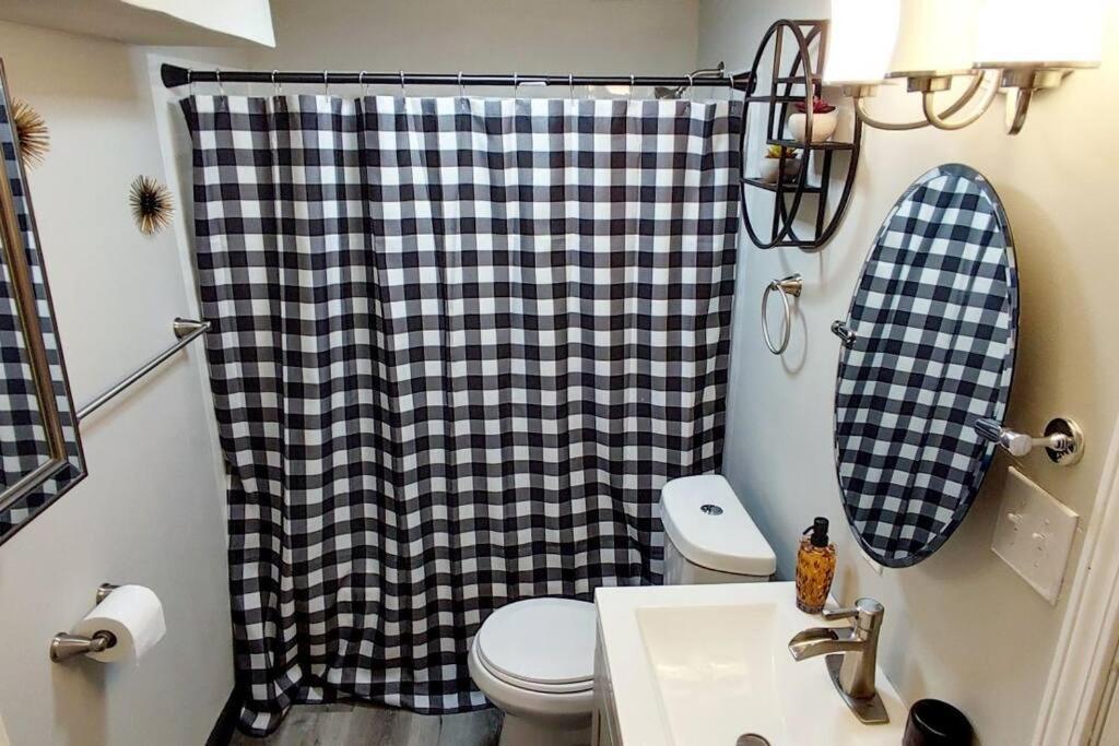 Spacious Suite Close To Downtown Indy/ King Bed Indianápolis Exterior foto