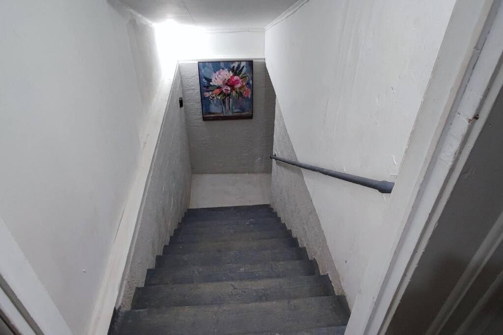 Spacious Suite Close To Downtown Indy/ King Bed Indianápolis Exterior foto