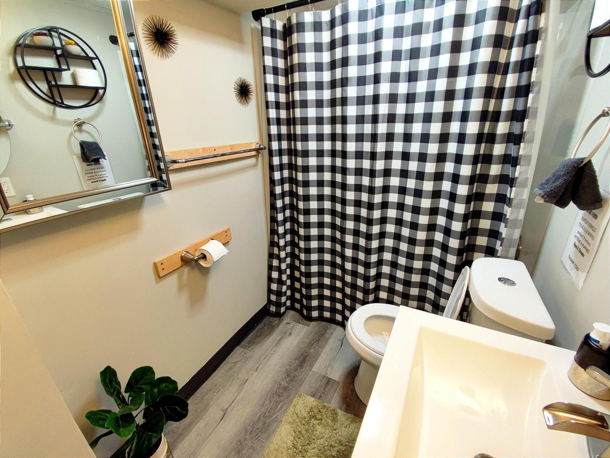 Spacious Suite Close To Downtown Indy/ King Bed Indianápolis Exterior foto